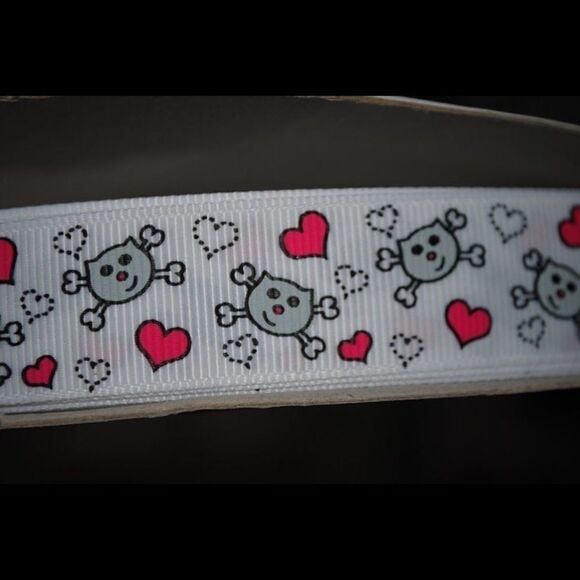 5/$20 grosgrain Ribbon 7/8” 5 yards skull kitties - Picture 2 of 3
